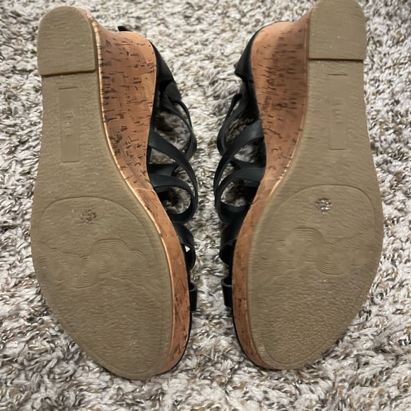 Ana New Approach Black wedges size 8 1/2 - Picture 2 of 2